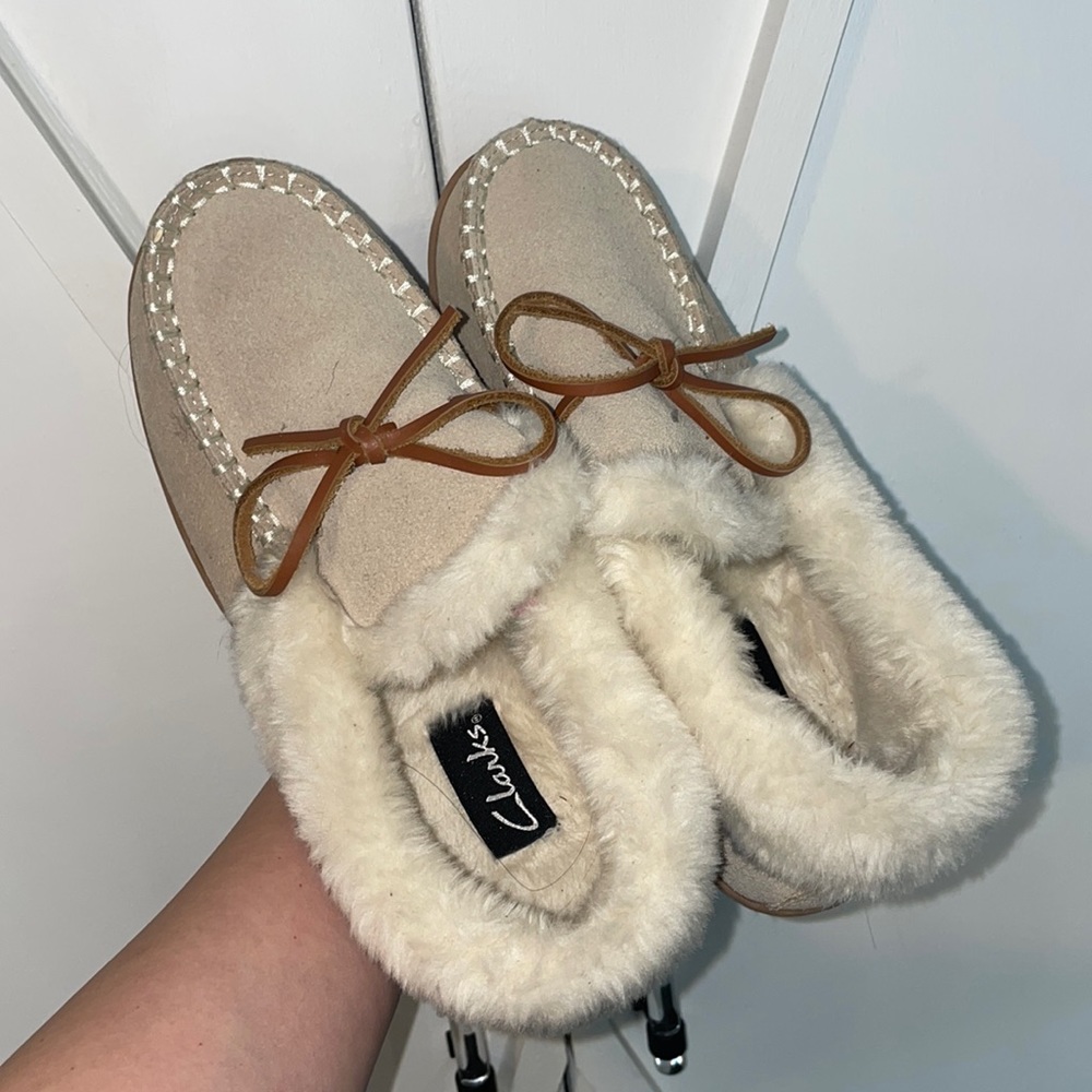 Women slippers